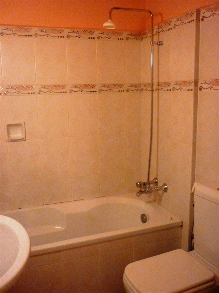 Embassy Hotel Бейрут Экстерьер фото