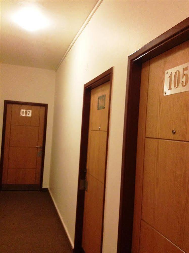 Embassy Hotel Бейрут Экстерьер фото